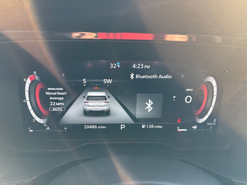 Used 2024 Nissan Pathfinder Platinum w/ Cargo Package image 23