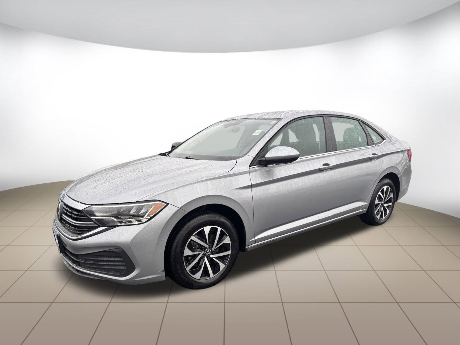 Used 2024 Volkswagen Jetta S image 3