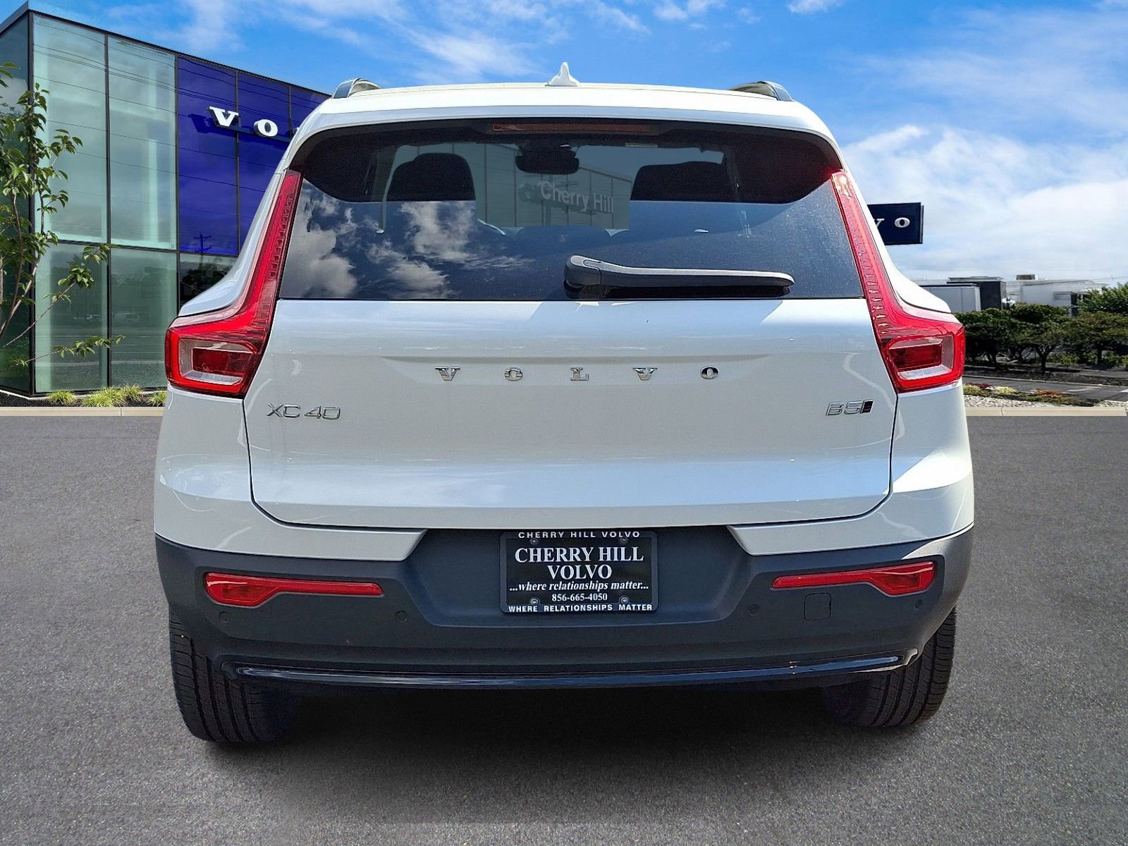 New 2026 Volvo XC40 B5 Plus w/ Protection Package Premier image 5