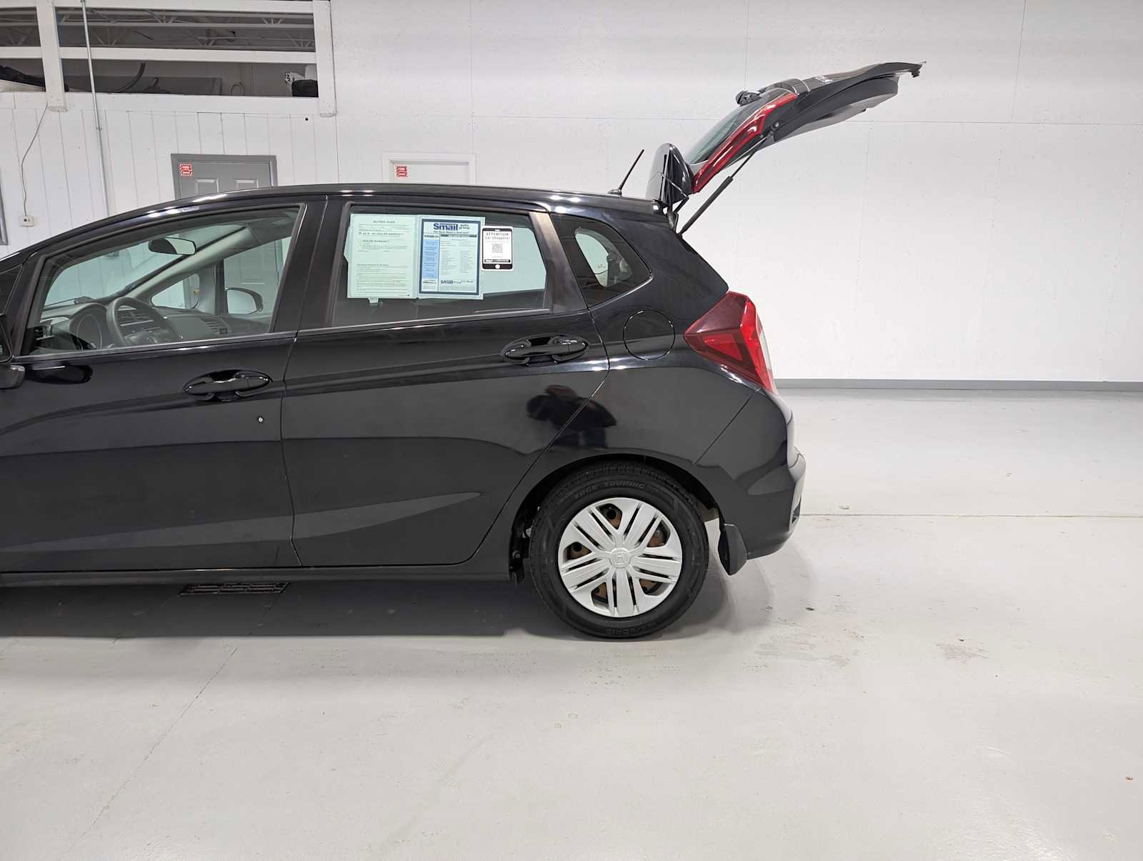 Used 2018 Honda Fit LX image 11
