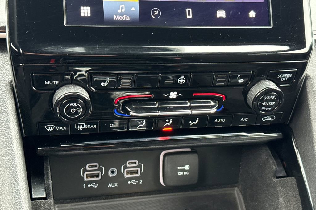 Used 2022 Jeep Grand Cherokee Altitude image 31