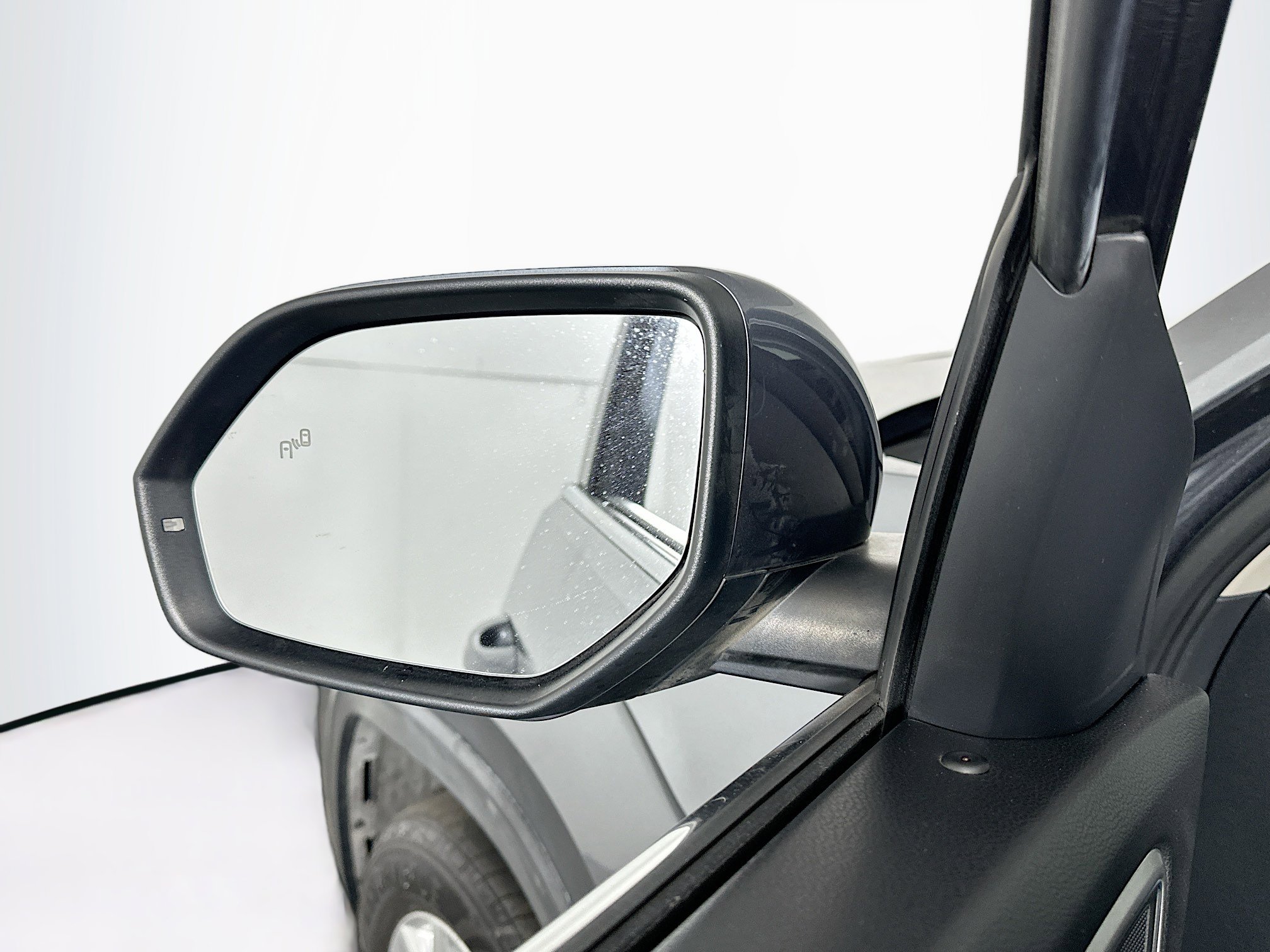 Used 2018 Volkswagen Atlas SE AWD/4WD image 16