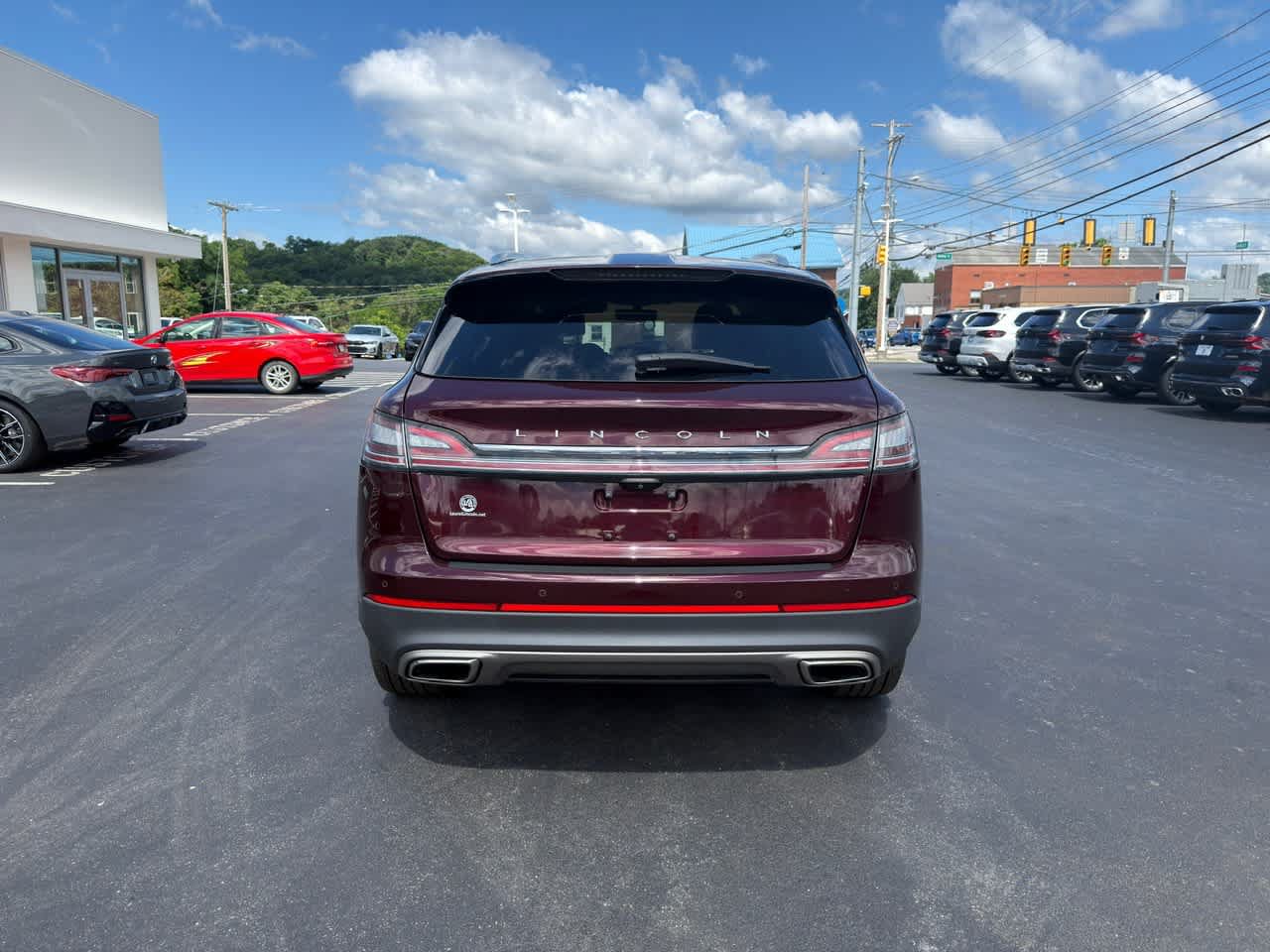 Used 2021 Lincoln Nautilus Reserve w/ Equipment Group 201A AWD/4WD image 5