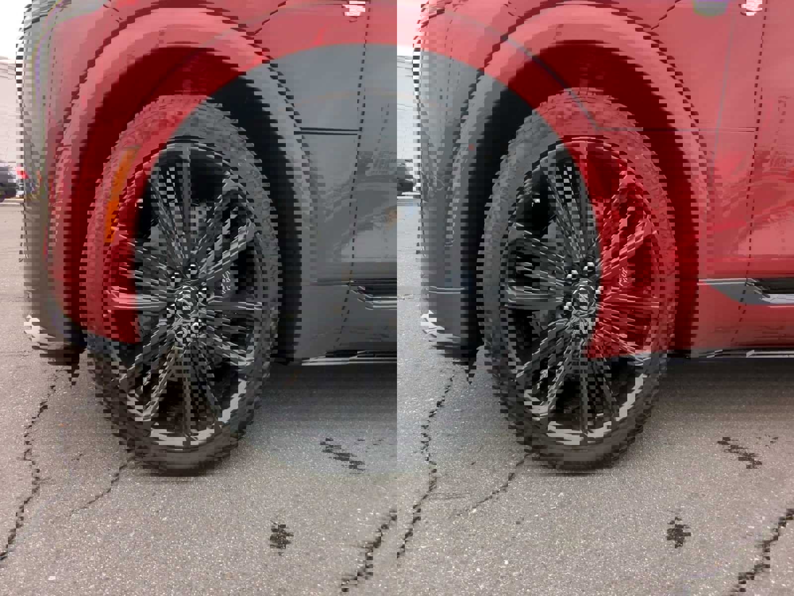 New 2026 Cadillac Lyriq V image 30