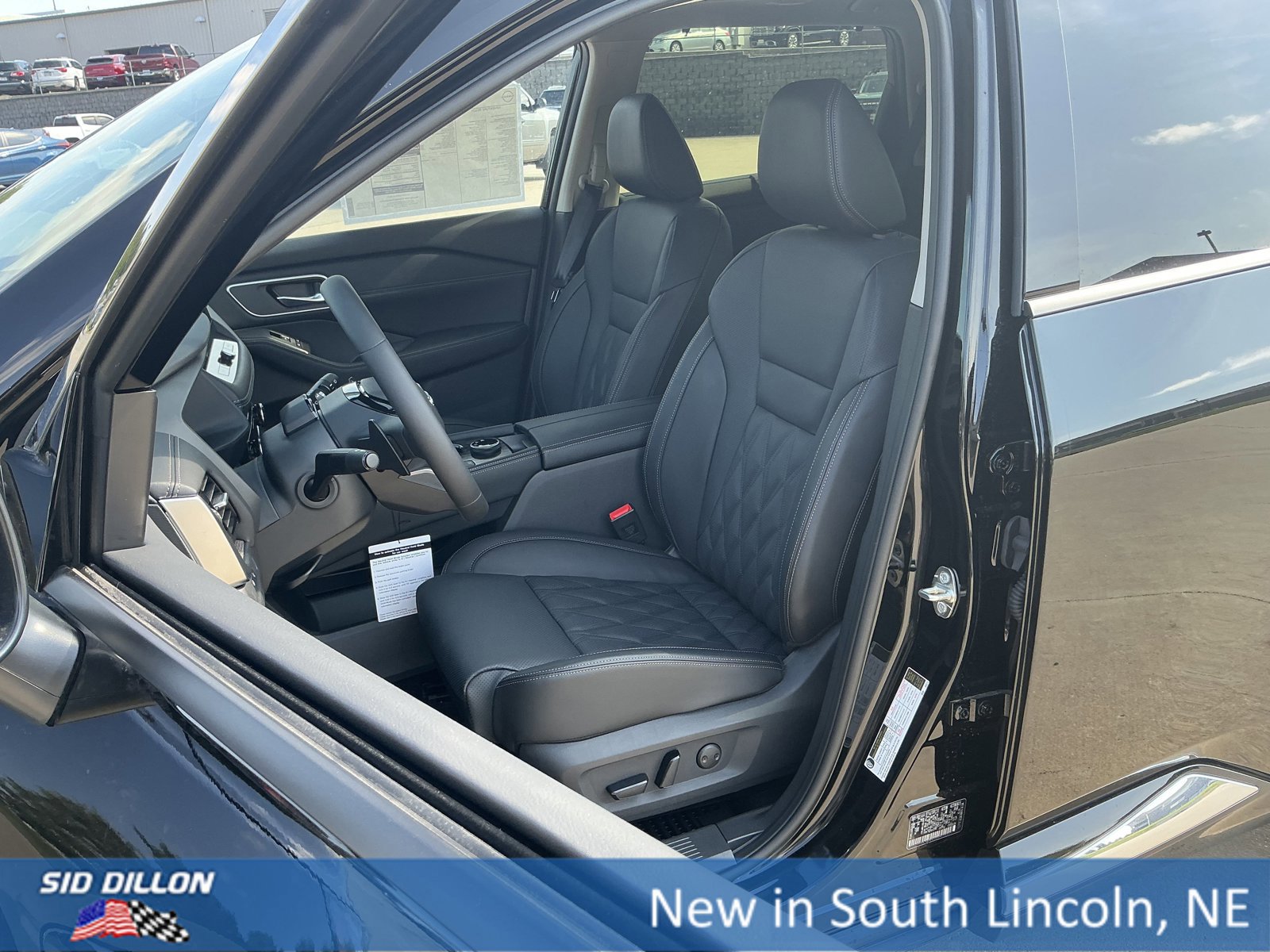 New 2025 Nissan Rogue Platinum w/ Tech Package image 9