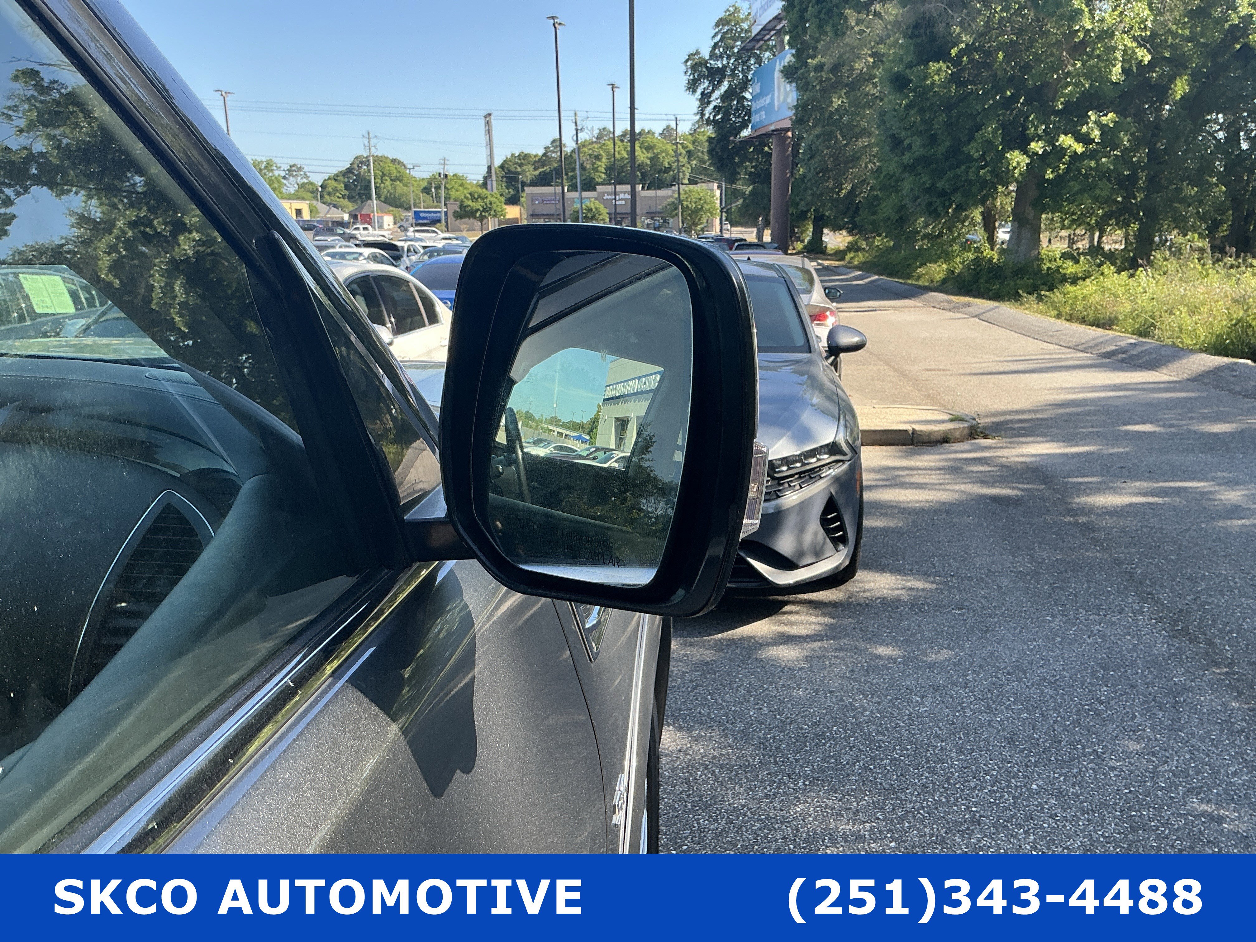 Used 2019 INFINITI QX80 Luxe w/ 22" Wheel Package image 5