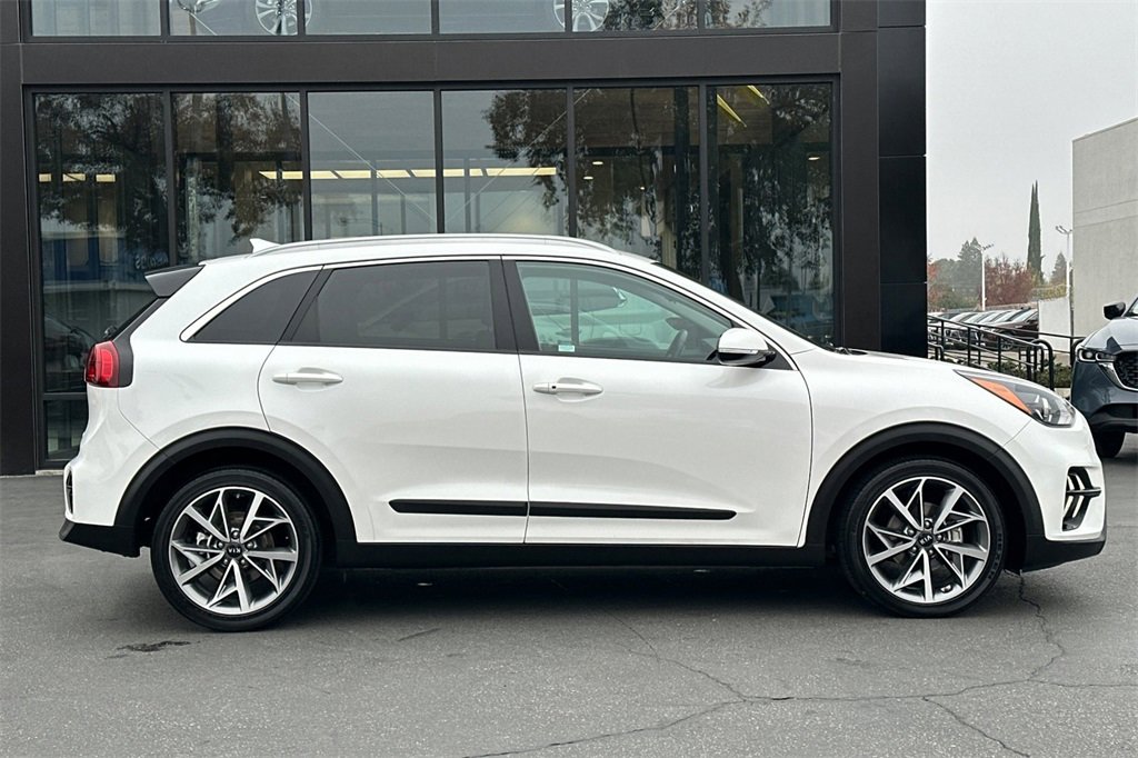 Used 2021 Kia Niro Touring image 4