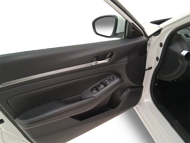 Used 2022 Nissan Altima 2.5 SV image 13