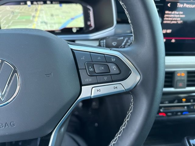 Certified 2025 Volkswagen Taos SEL w/ Black Wheel Plus Package image 14