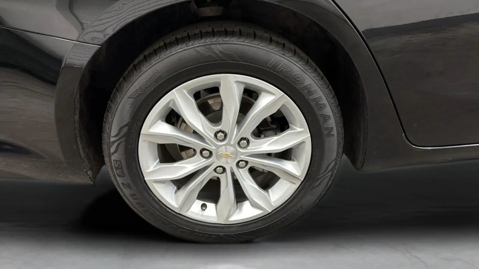 Used 2022 Chevrolet Malibu LT FWD image 27