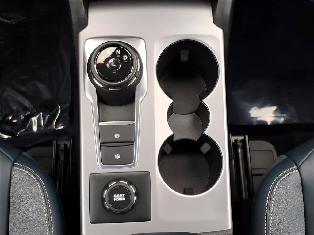 Used 2024 Ford Bronco Sport Outer Banks image 16