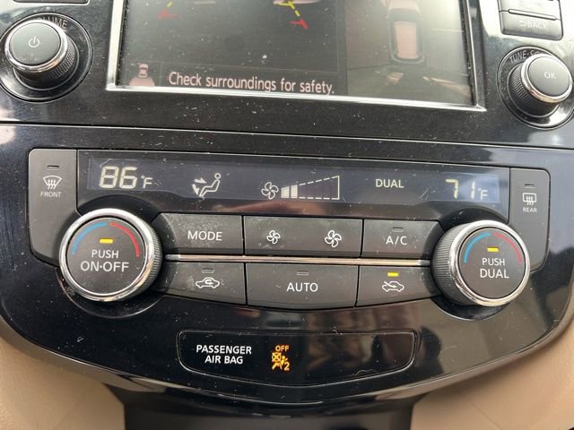 Used 2020 Nissan Rogue SV w/ Sun & Sound Touring Package image 22