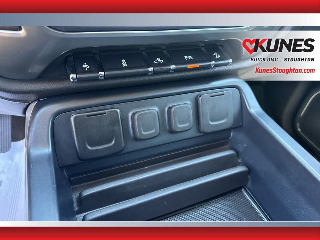 Used 2018 Chevrolet Silverado 1500 LTZ Z71 w/ Redline Edition AWD/4WD image 34