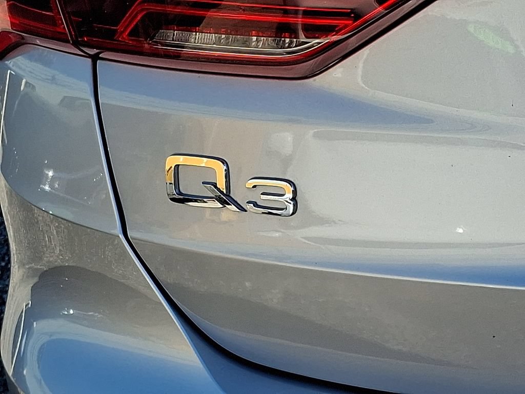 Certified 2022 Audi Q3 2.0T Premium AWD/4WD image 29