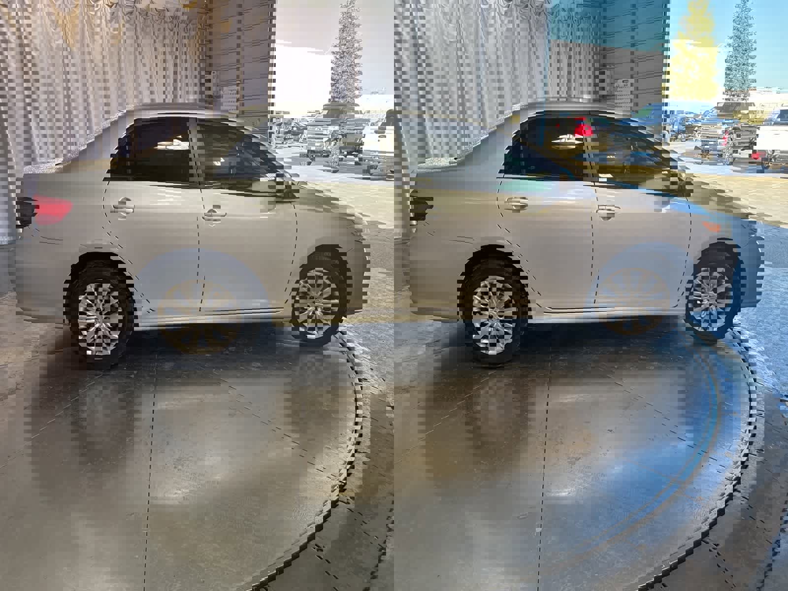 Used 2012 Toyota Corolla LE image 4