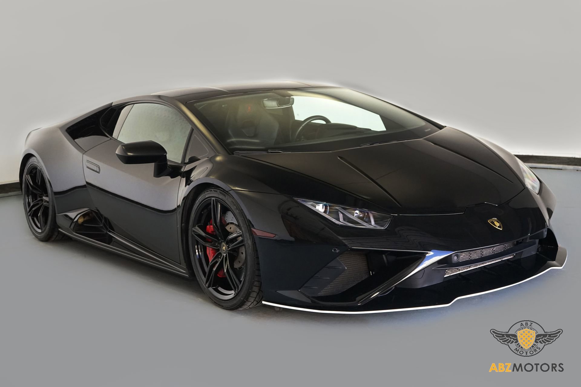 Used 2021 Lamborghini Huracan EVO image 2