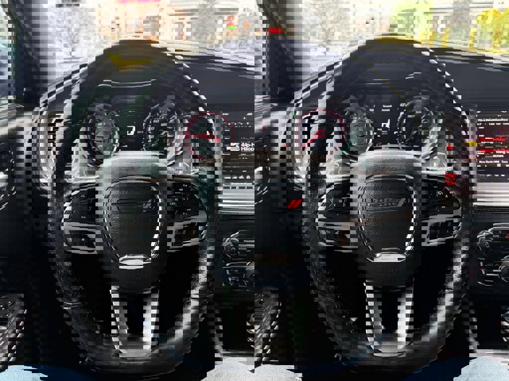 Used 2020 Dodge Charger Scat Pack w/ Dynamics Package image 12