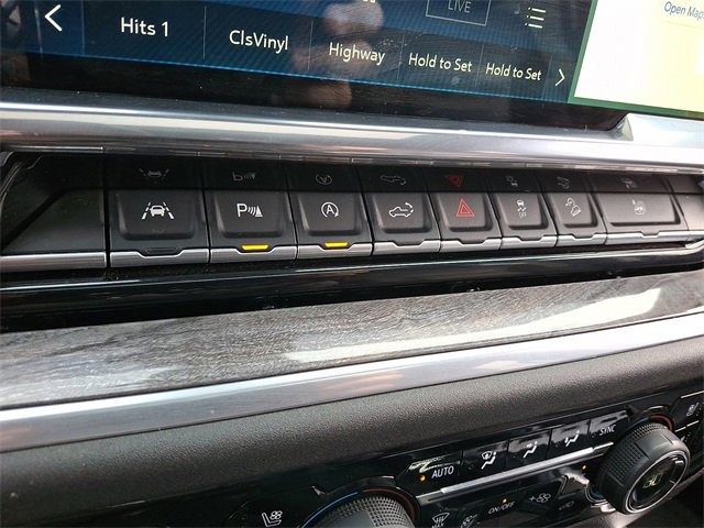 Certified 2022 Chevrolet Silverado 1500 LTZ w/ LTZ Premium Package image 26