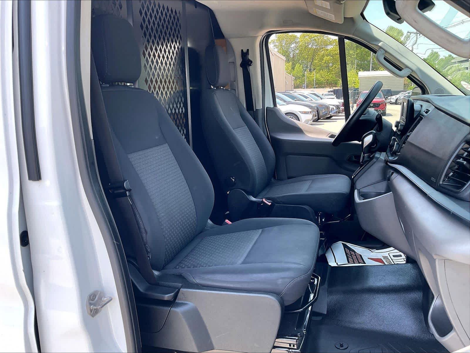 Used 2024 Ford Transit 250 Low Roof w/ Exterior Upgrade Package RWD image 10