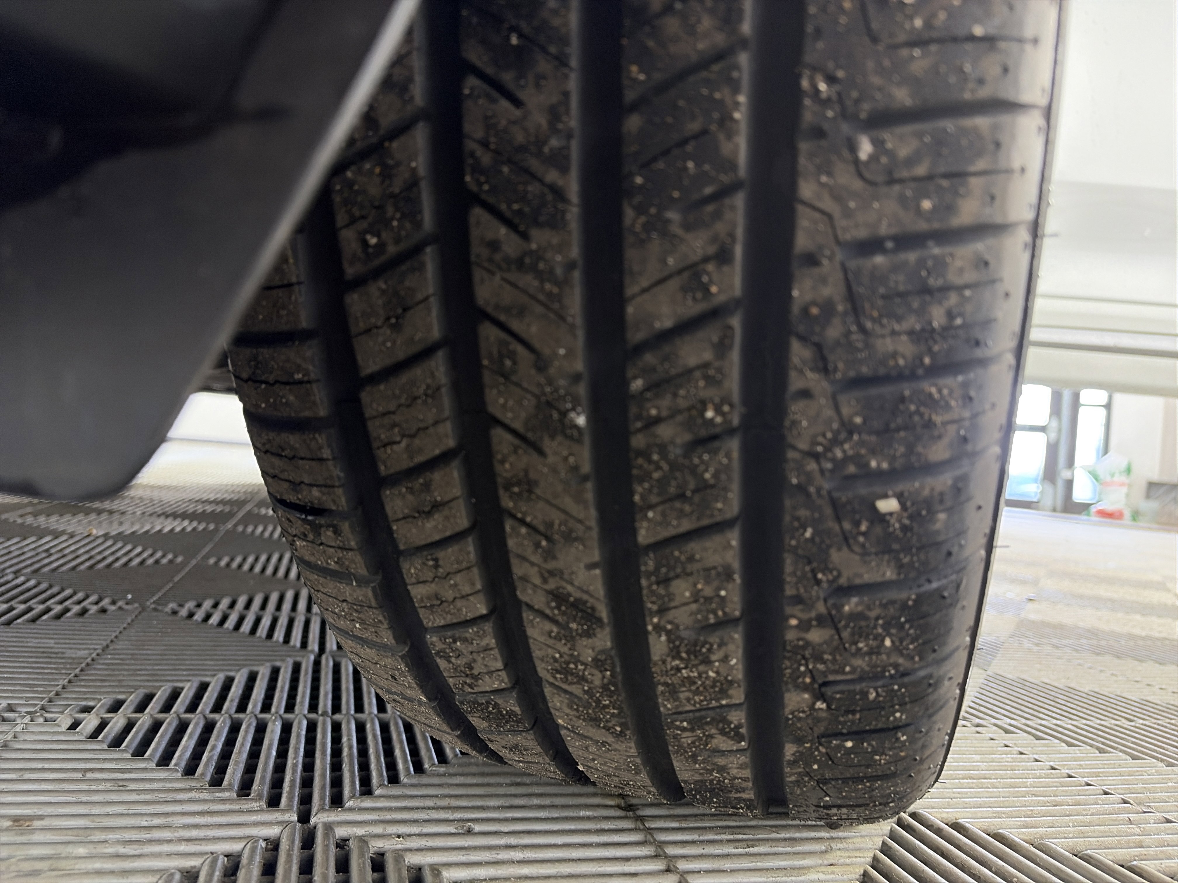 Used 2022 Lincoln Corsair Reserve w/ Sport Package image 12