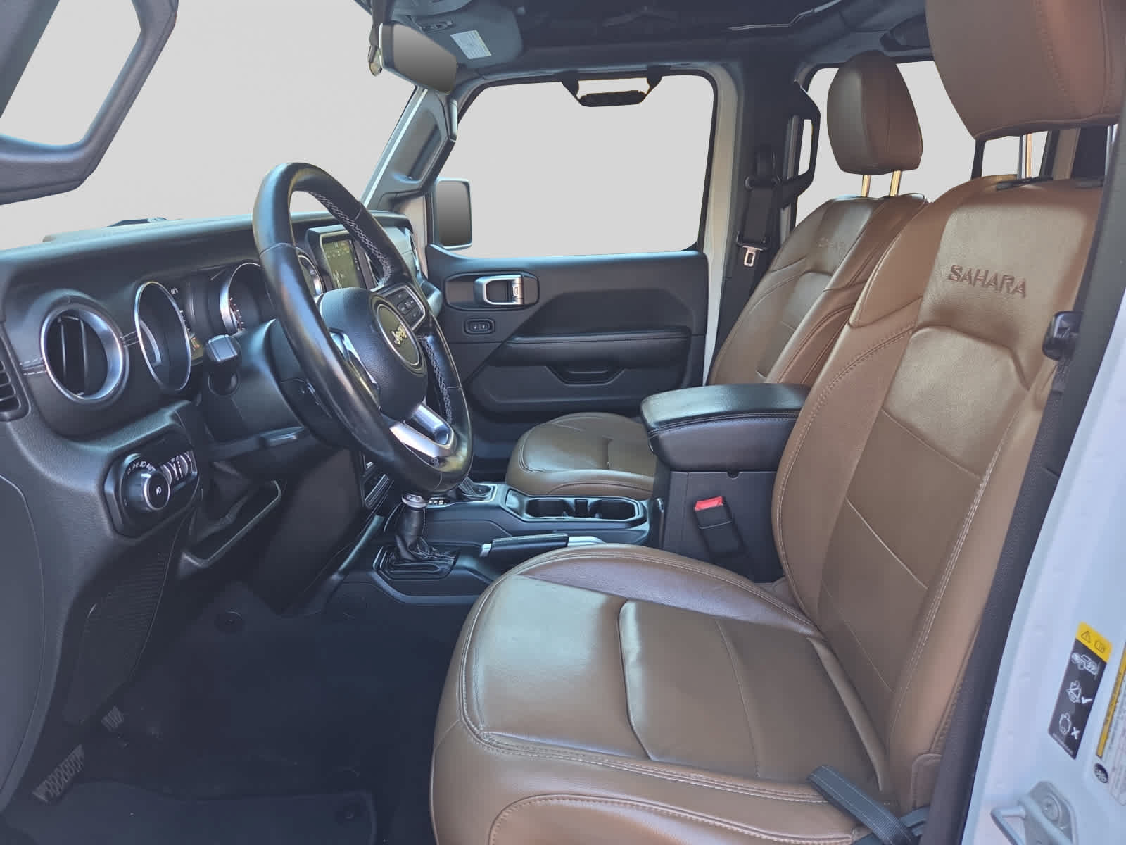 Used 2021 Jeep Wrangler Unlimited Sahara w/ Dual Top Group AWD/4WD image 10