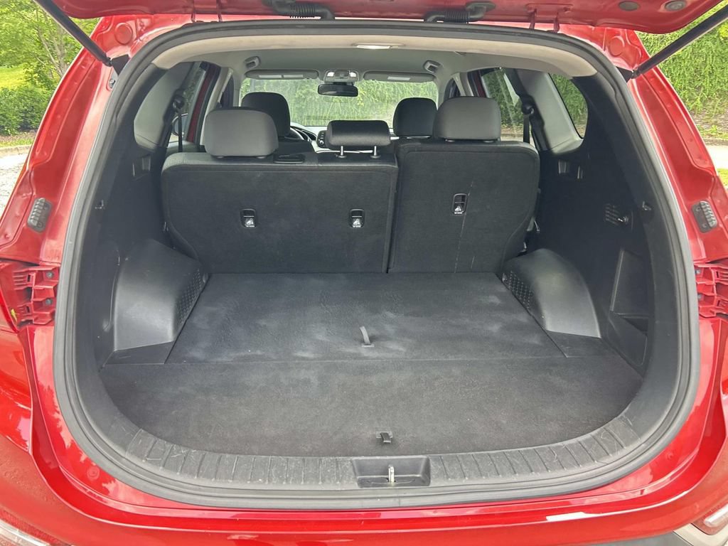 Used 2019 Hyundai Santa Fe SE AWD/4WD image 13
