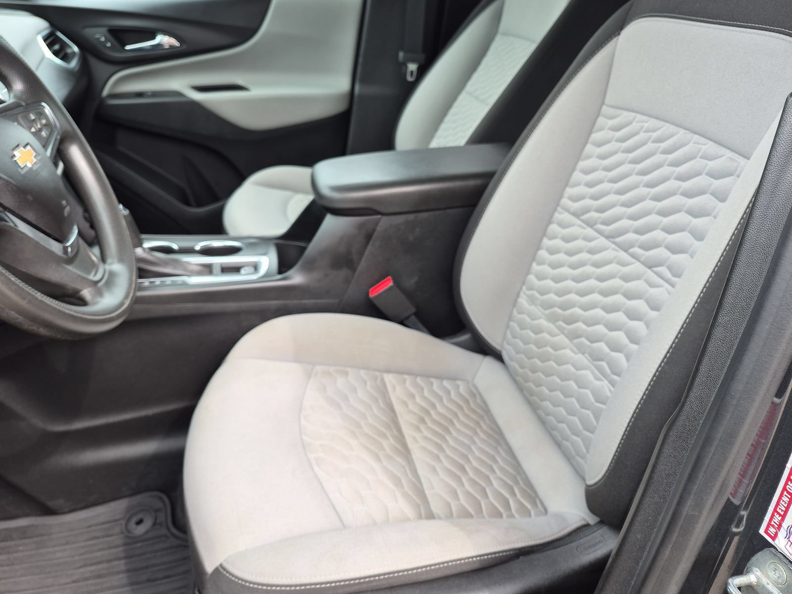 Used 2020 Chevrolet Equinox LS w/ LS Convenience Package FWD image 17