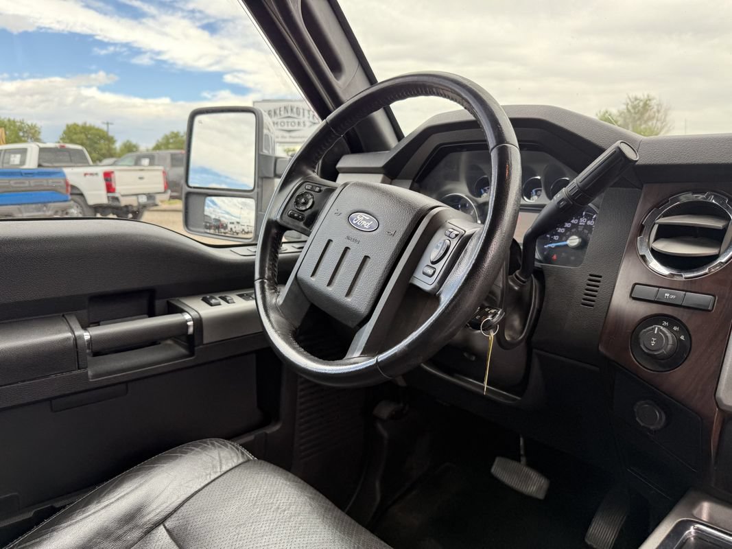 Used 2014 Ford F350 Lariat w/ Lariat Chrome Package AWD/4WD image 16