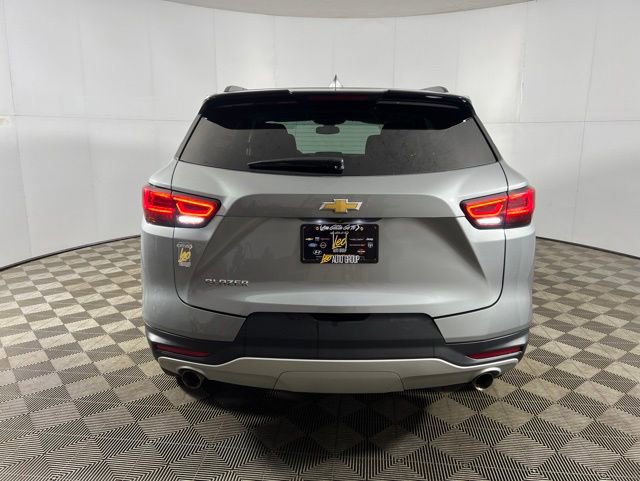Used 2024 Chevrolet Blazer LT w/ Convenience Package FWD image 7