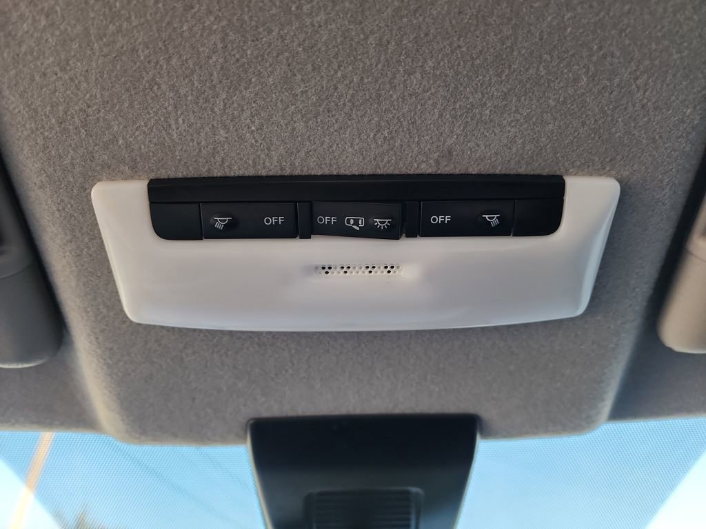 Used 2023 Nissan Kicks S image 31