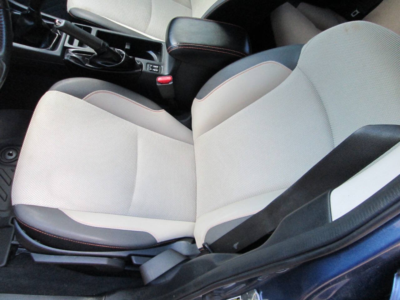 Used 2017 Subaru Crosstrek 2.0i Premium AWD/4WD image 21