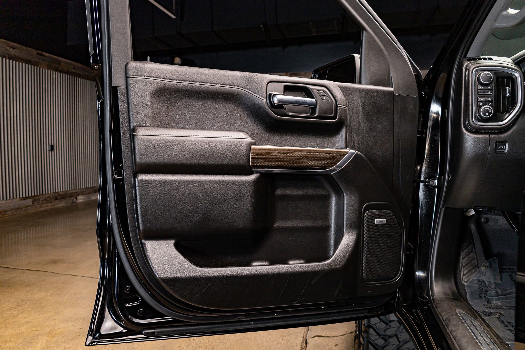 Used 2022 Chevrolet Silverado 1500 RST w/ Texas Edition Plus image 30