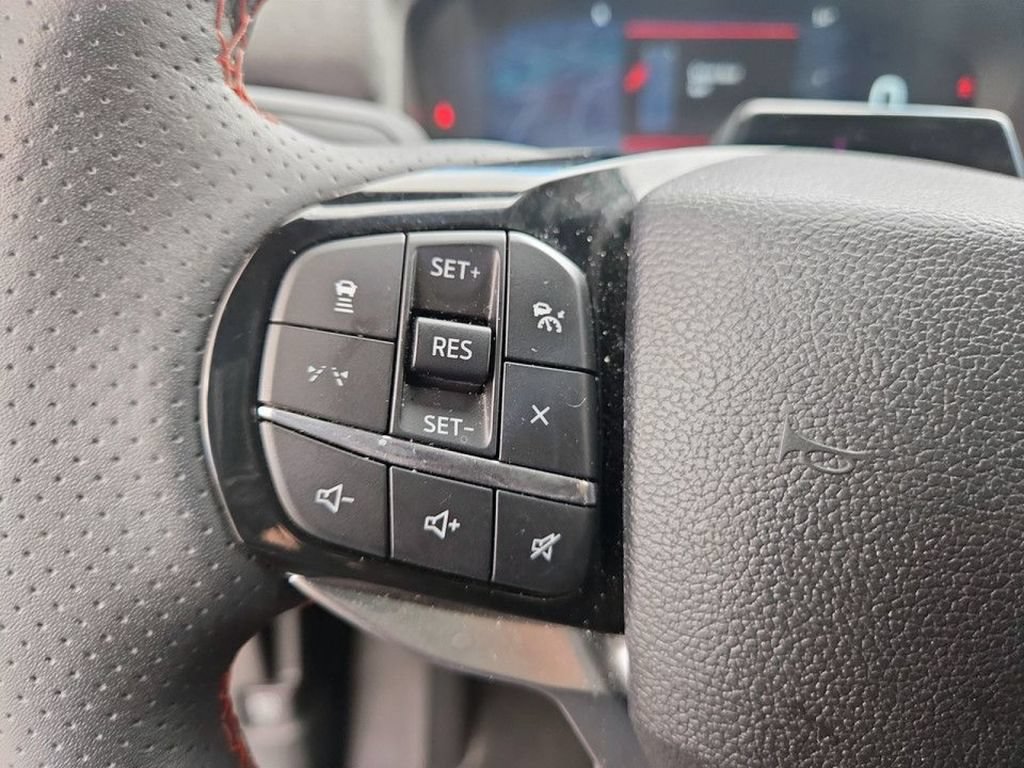 Used 2025 Ford Explorer ST-Line w/ ST-Line Street Pack AWD/4WD image 18