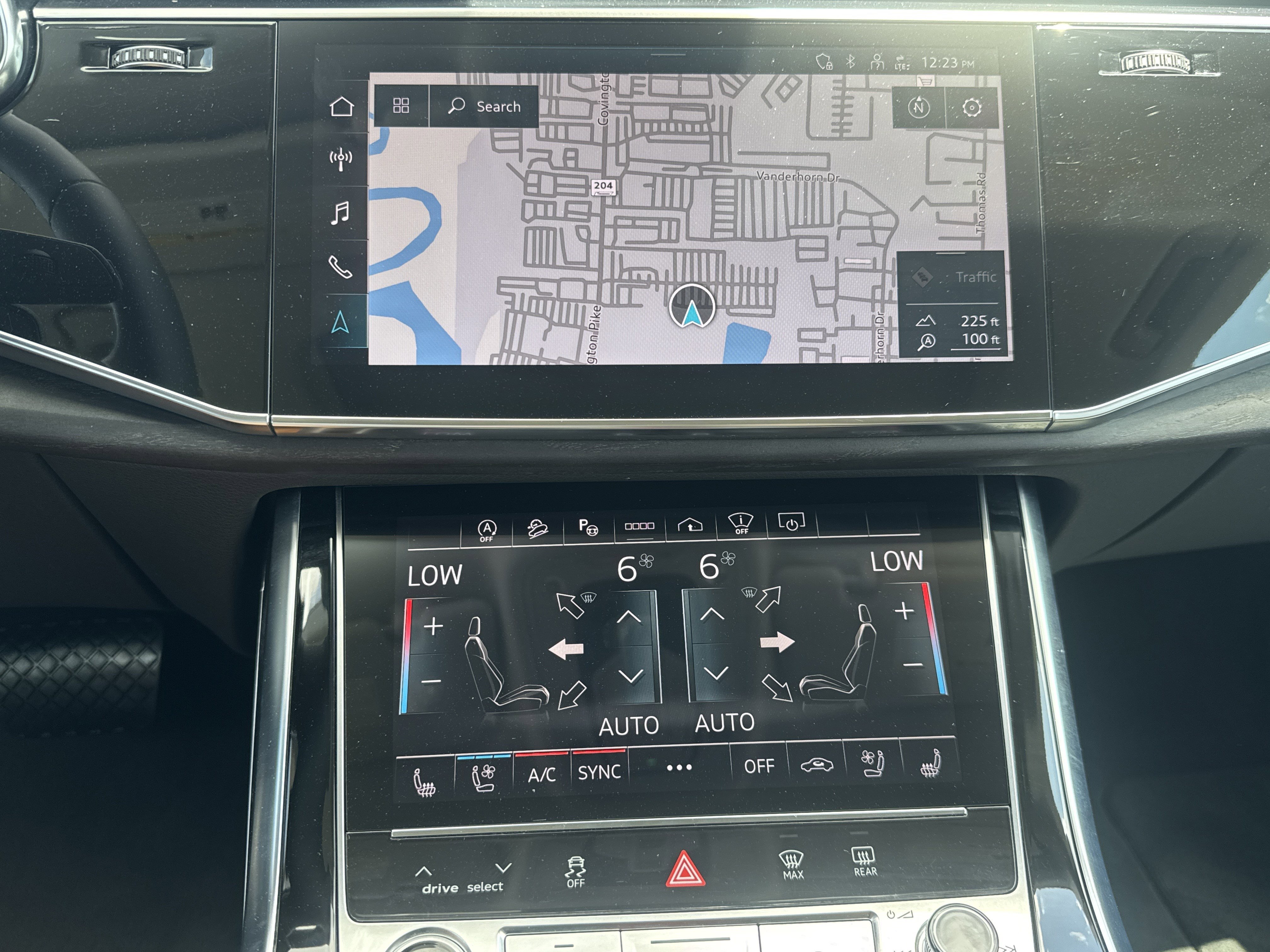 Used 2023 Audi Q8 Prestige AWD/4WD image 12
