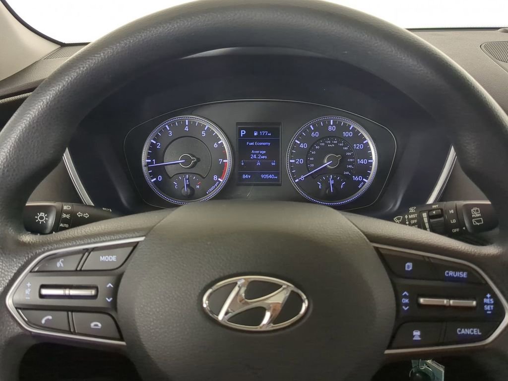 Used 2019 Hyundai Santa Fe SE image 29
