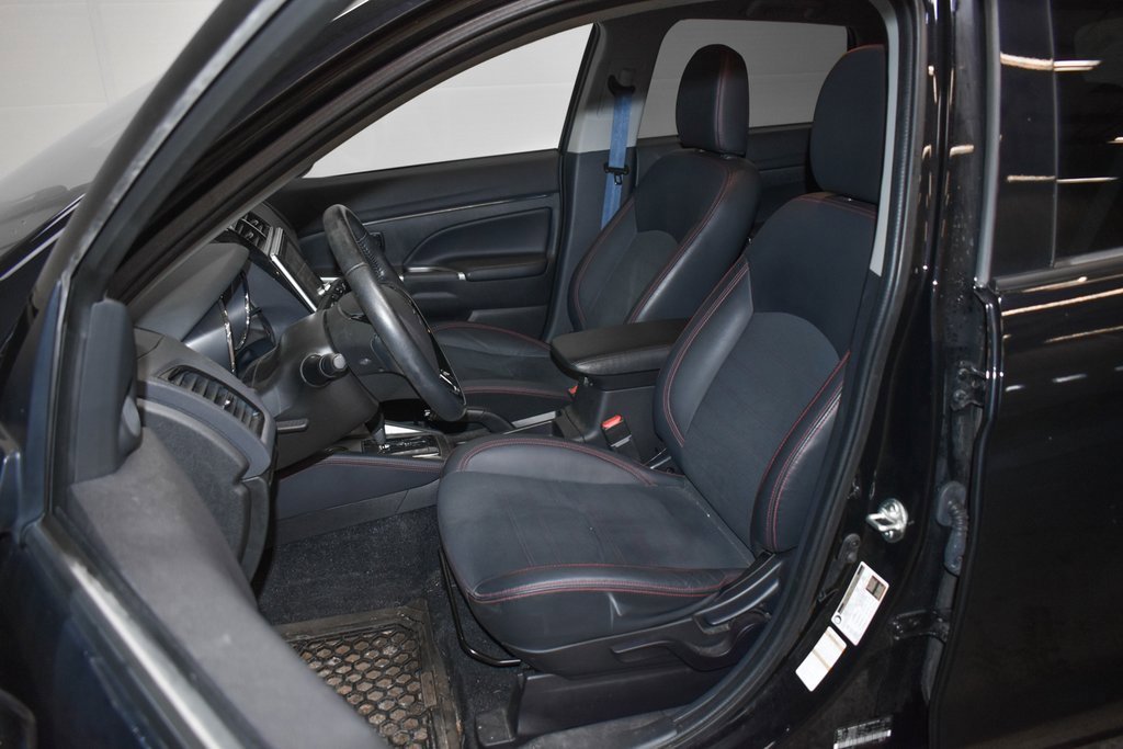 Used 2022 Mitsubishi Outlander Sport SE image 19