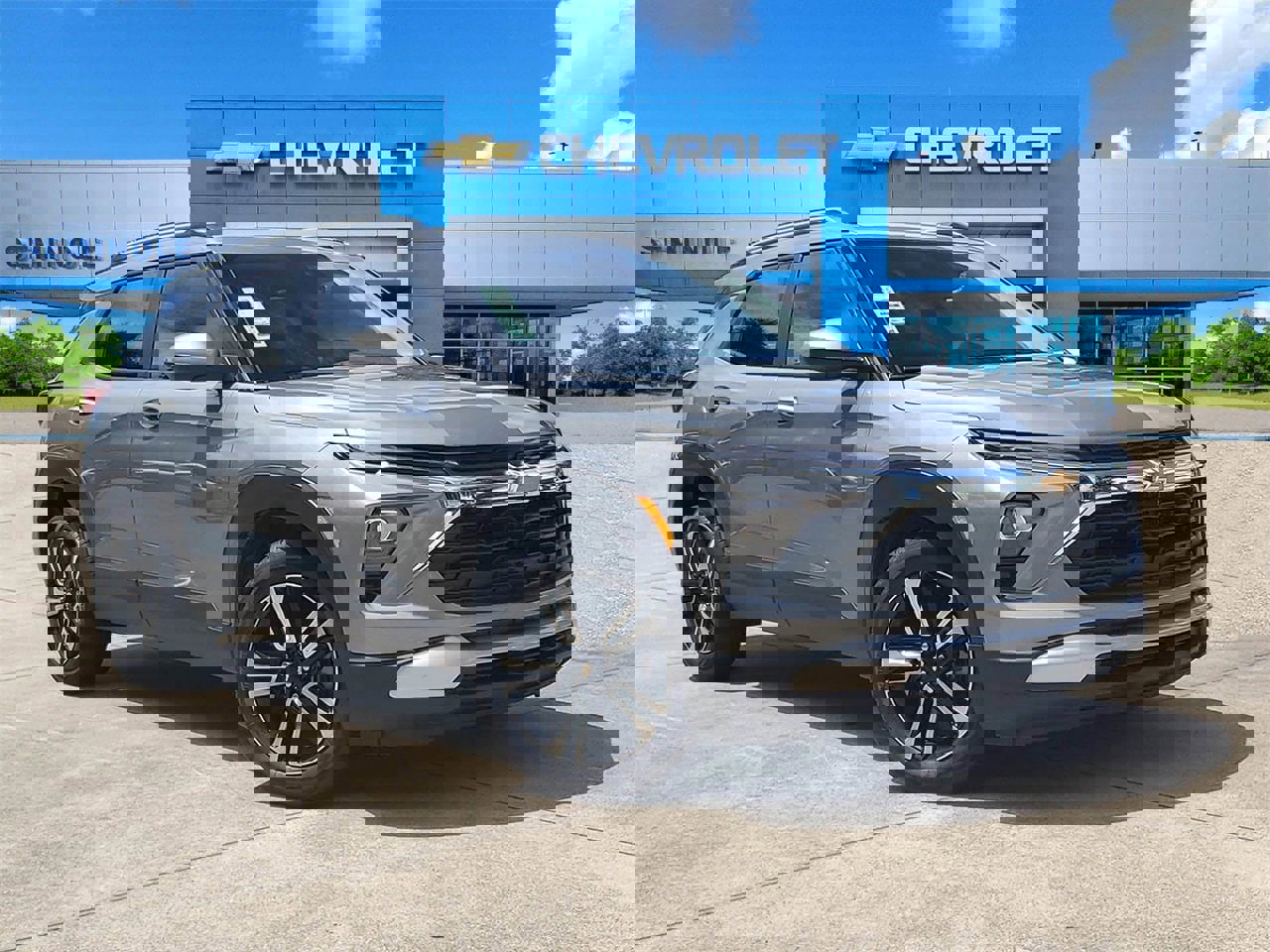 New 2025 Chevrolet TrailBlazer LT w/ Convenience Package