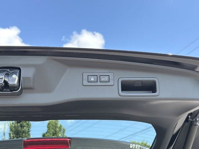 New 2026 Subaru Outback Touring AWD/4WD image 15