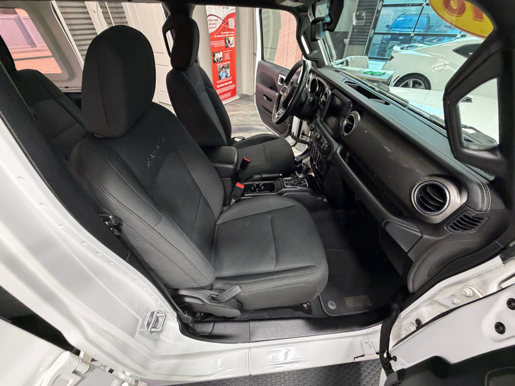 Used 2018 Jeep Wrangler Unlimited Sahara w/ Uconnect 4C Nav & Sound Group image 38