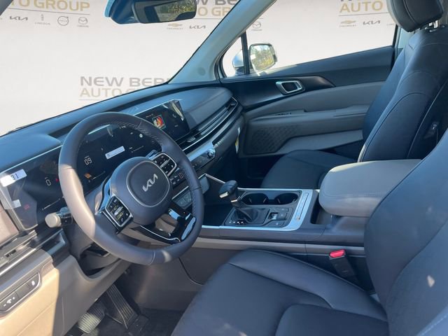 New 2026 Kia Carnival image 9