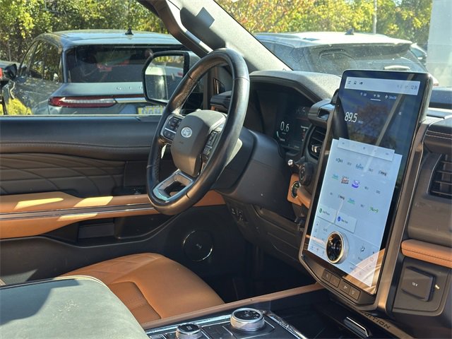 Certified 2022 Ford Expedition Max Platinum image 33