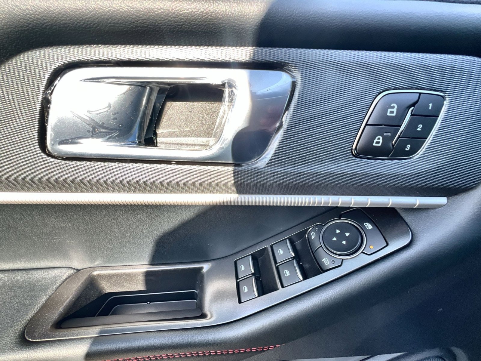 New 2026 Ford Explorer ST-Line AWD/4WD image 15
