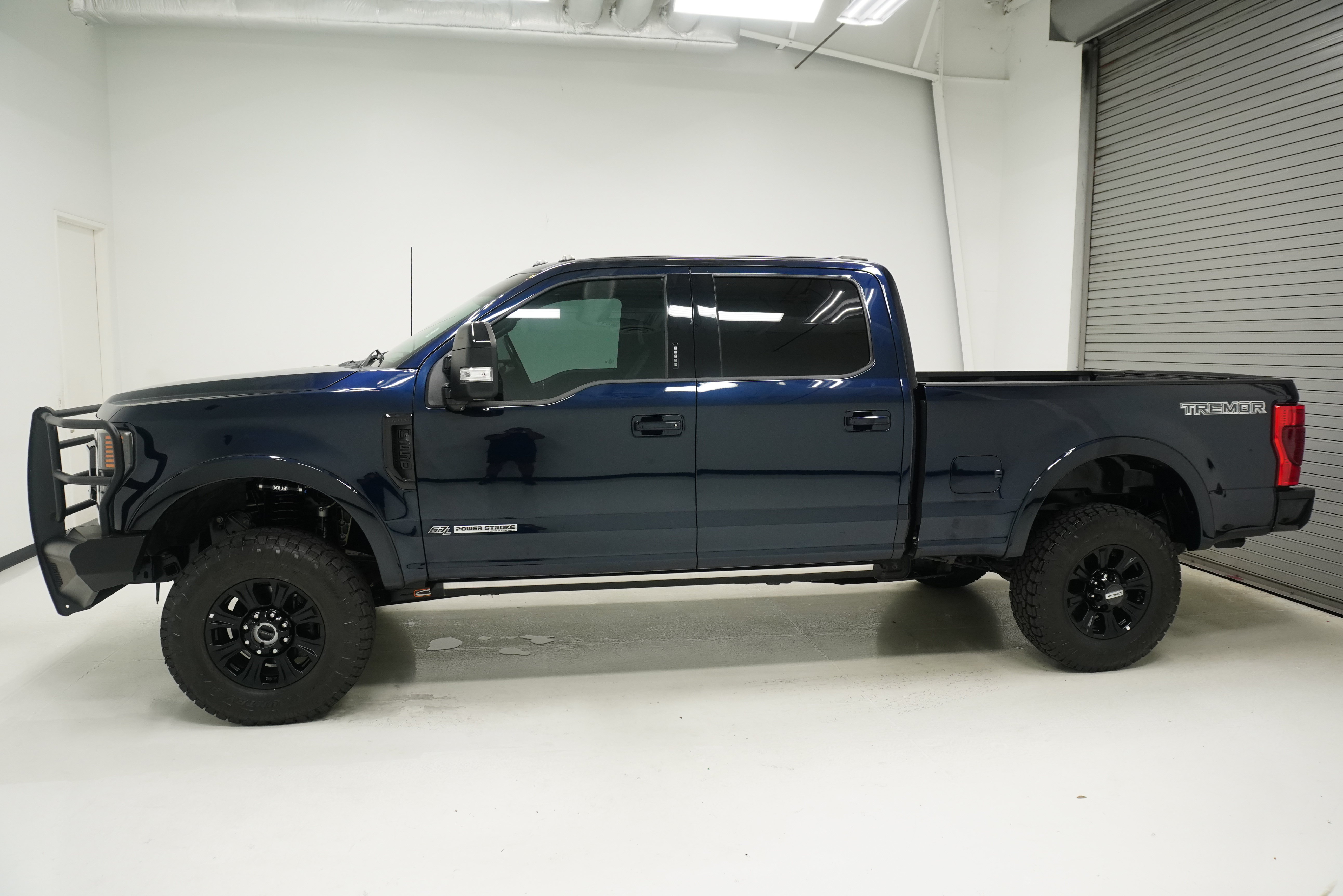 Used 2022 Ford F250 Lariat w/ Tremor Off-Road Package AWD/4WD image 5