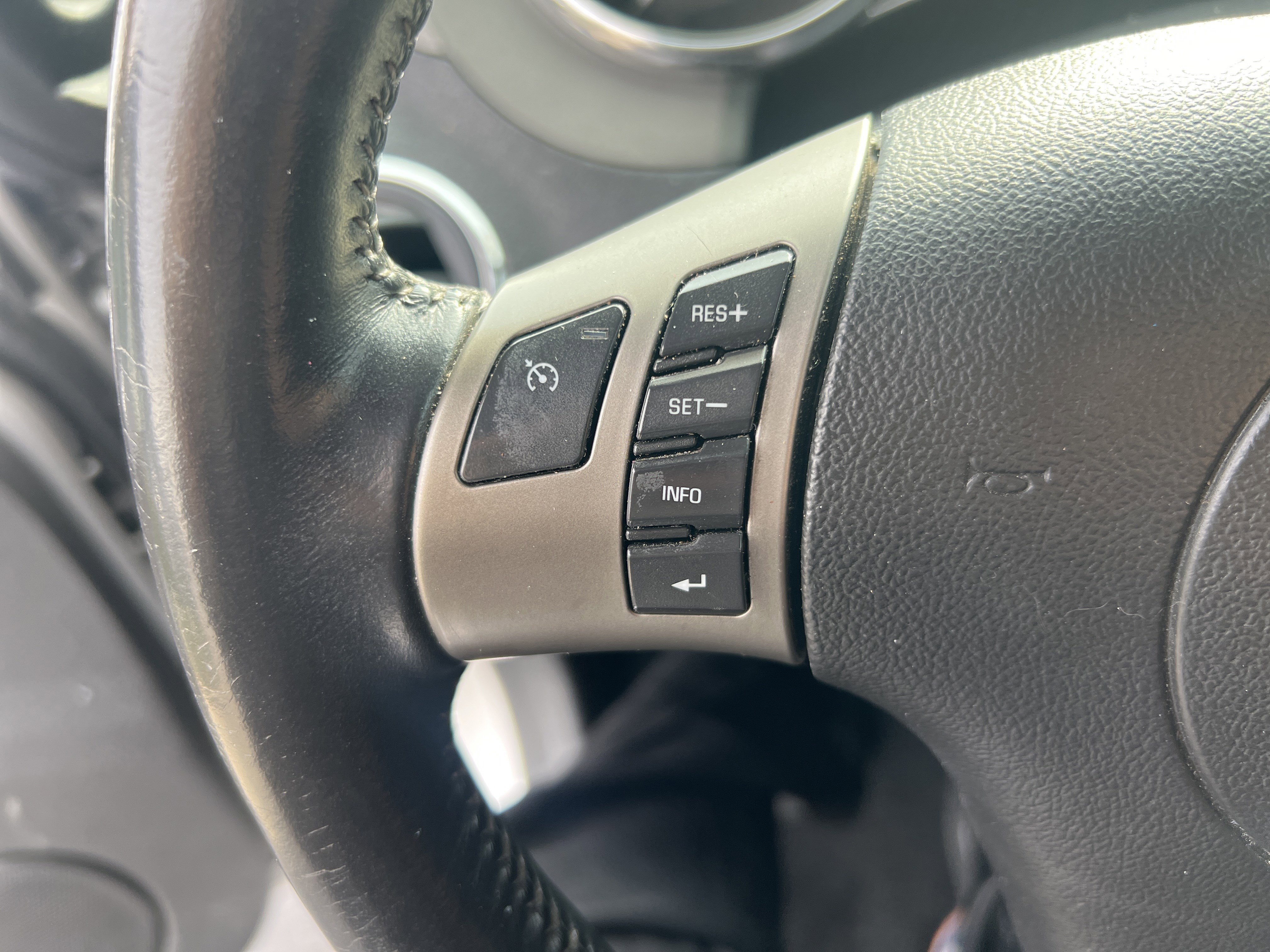 Used 2008 Pontiac Solstice GXP w/ Premium Package image 19