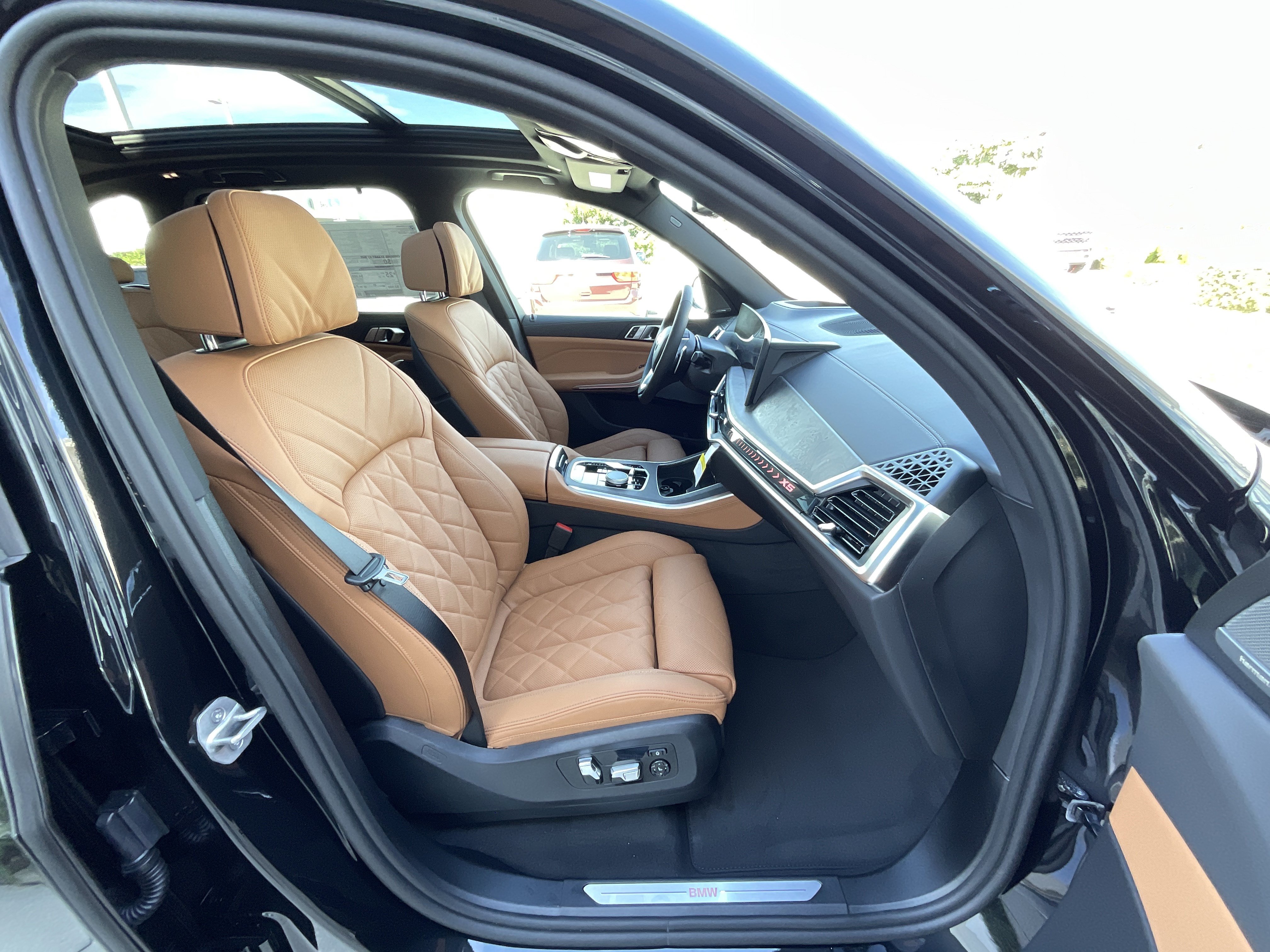 New 2026 BMW X5 xDrive40i w/ Climate Comfort Package AWD/4WD image 22