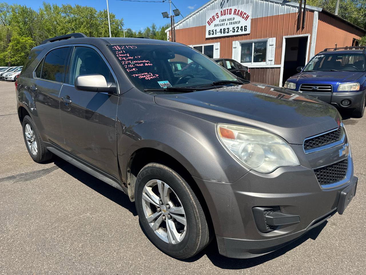 Used 2011 Chevrolet Equinox LT w/ Driver Convenience Package FWD image 3