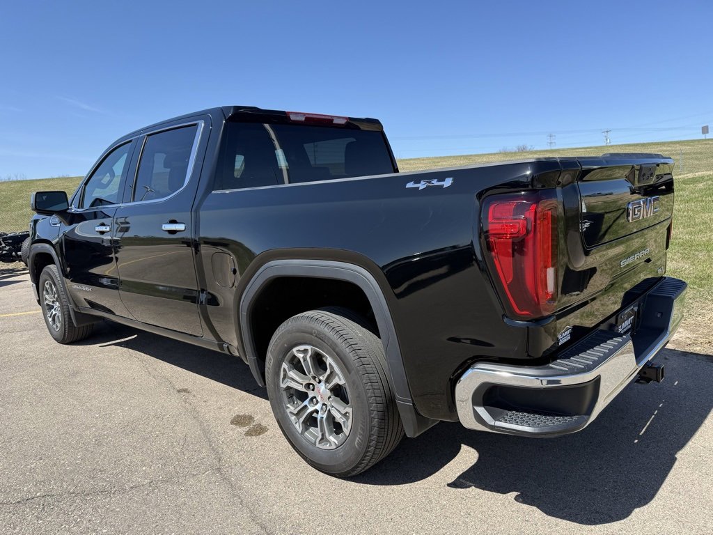 Used 2025 GMC Sierra 1500 SLT image 5