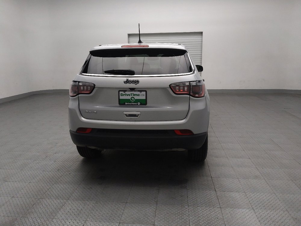 Used 2024 Jeep Compass Sport image 7