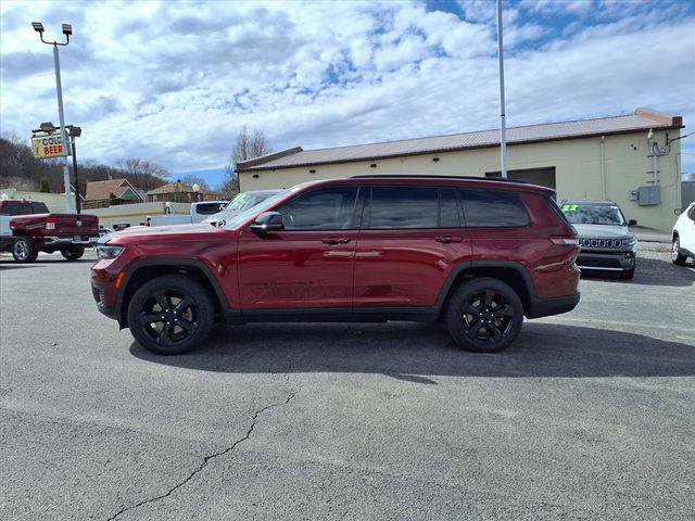 Certified 2022 Jeep Grand Cherokee L Laredo image 4