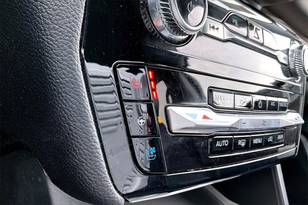 Used 2023 Ford Explorer Limited image 33